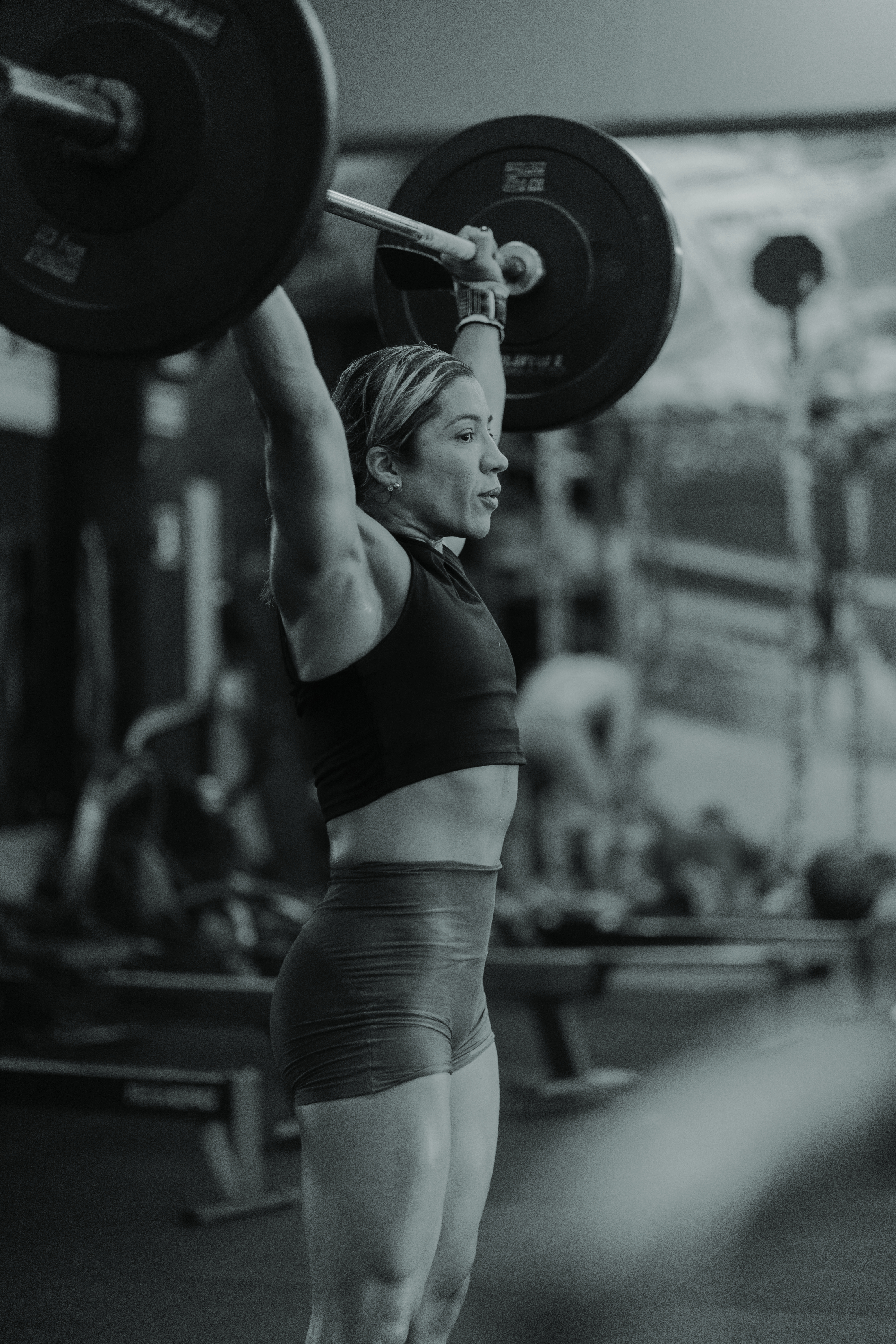 Heavy compound lifting, black and white